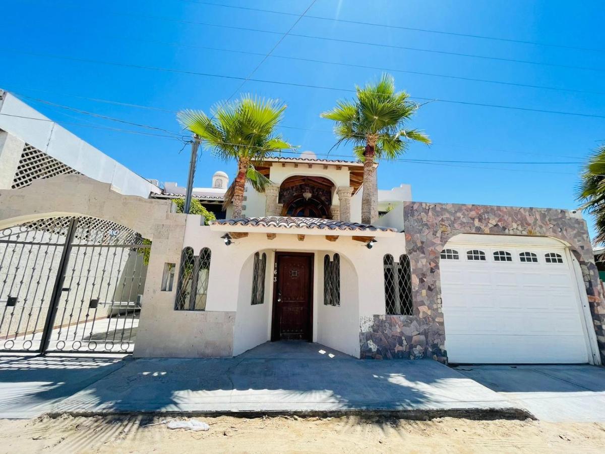 Luxury'S House Villa Rocky Point Exterior photo