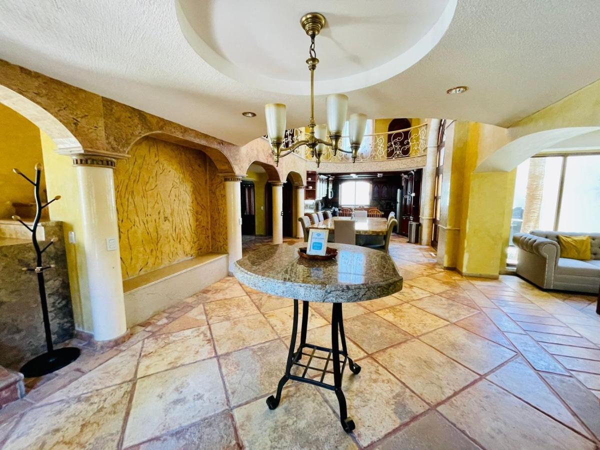 Luxury'S House Villa Rocky Point Exterior photo
